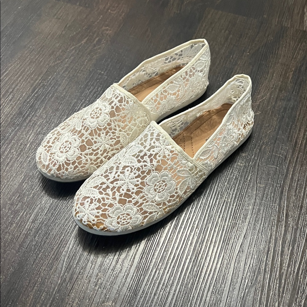Call it Spring lace slip ons